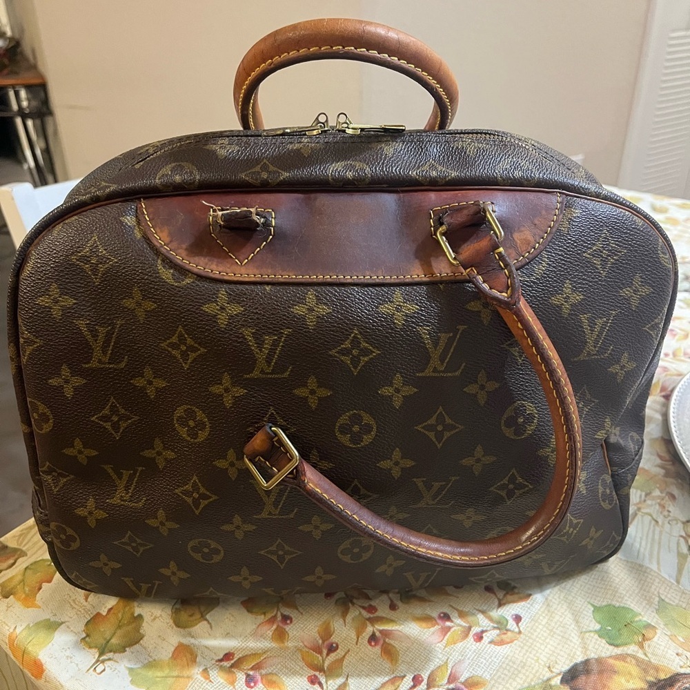Up cycle OR Rehab it! Louis Vuitton Deauville Monogram Satchel - Picture 2 of 16